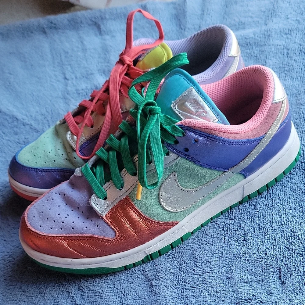 Nike Multicolor Low-Top Sneakers - Picture 4 of 13